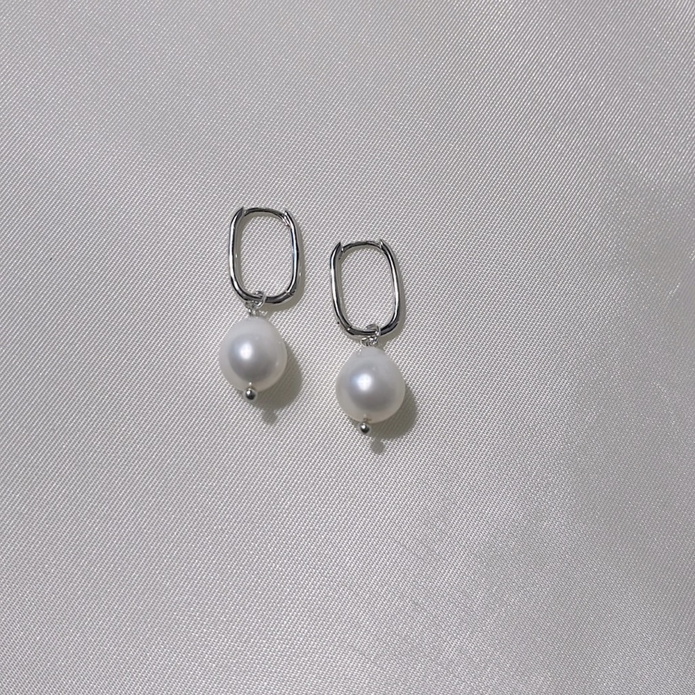Pearl earrings